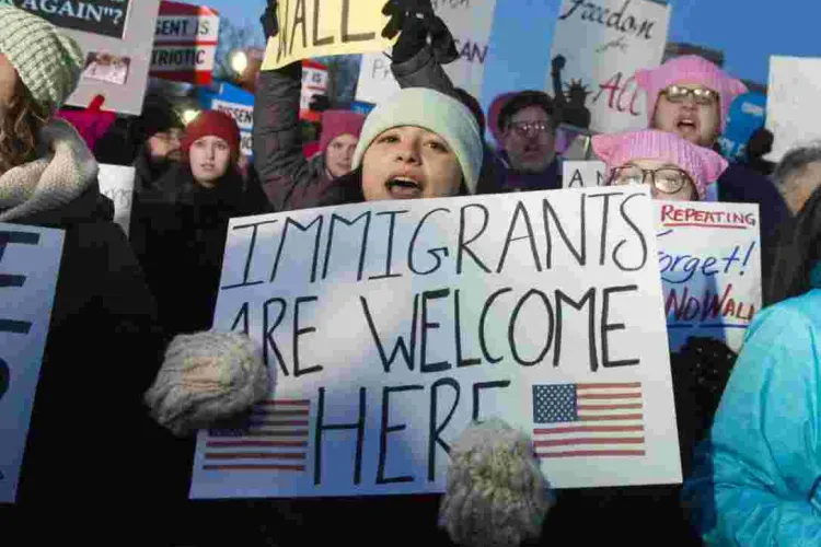 Immigration: Supreme Court Allows Full Enforcement of Trump Travel Ban