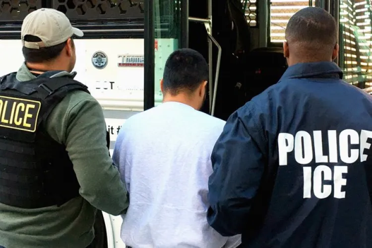 Immigration and Customs Enforcement (ICE) is about to Start Tracking License Plates across the US