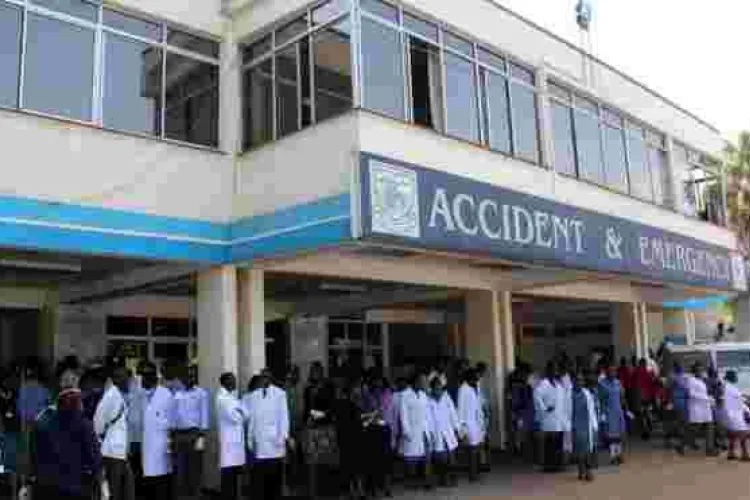 Emotional: Woman Exposes How Doctors at Kenyatta National Hospital Neglected Her Mother to Death in Viral Video