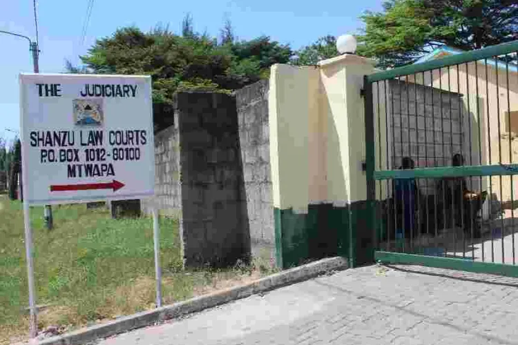 Kenyan Woman Stripped Naked, Videotaped by Two Foreigners during Blind Date