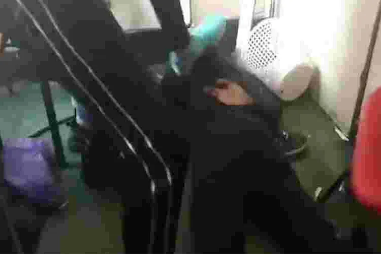 Police Hunt for University Gang Filmed Beating Up Student over a Woman [VIDEO]