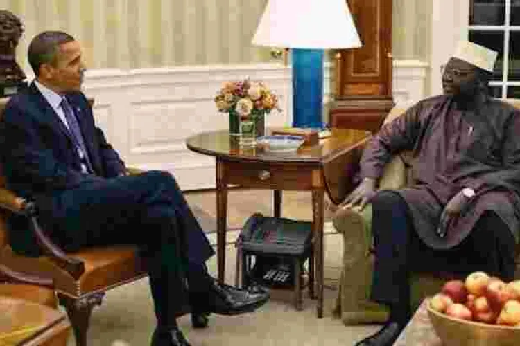 Malik Obama Attacks His ‘Broke’ Half-Brother Barack Obama over $15 Million Home