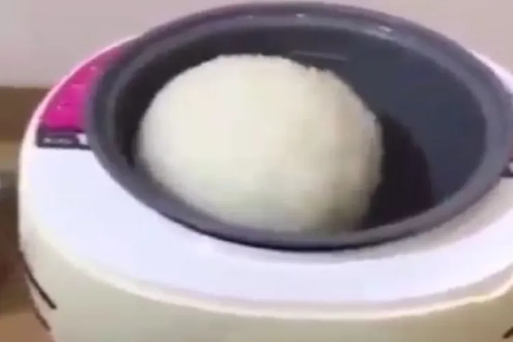 Kenyans Online React as Ugali Cooking Machine is Invented 