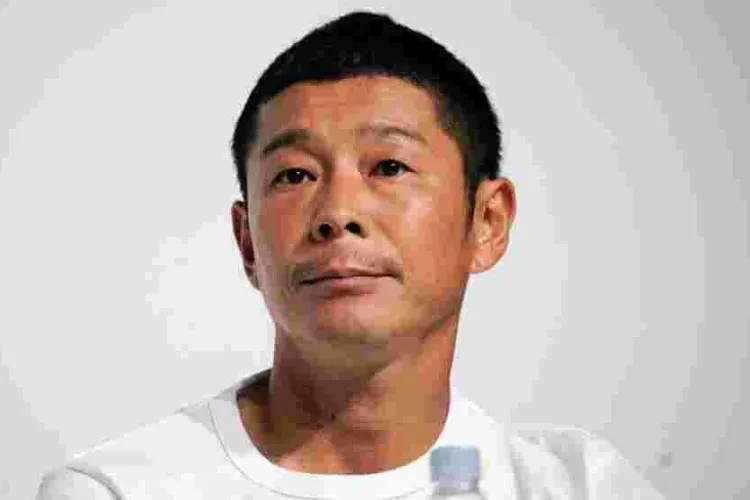Japanese Billionaire Giving Away $9 million to Randomly-Selected Twitter Followers to See if Money Impacts Happiness