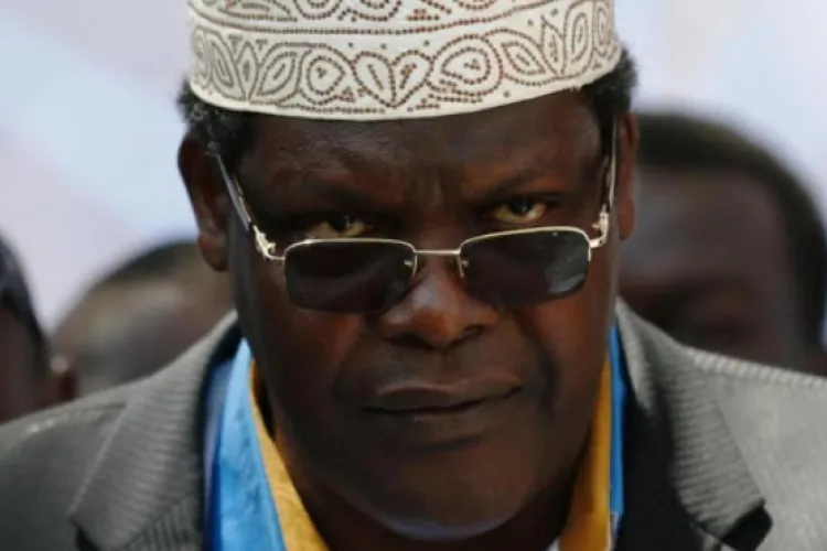 Kenyans Online Tell Off Miguna Miguna over Uhuru’s ‘Death Dream’