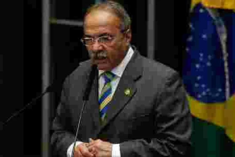 Brazilian Senator Suspended After He was Caught Hiding Cash Between His Buttocks