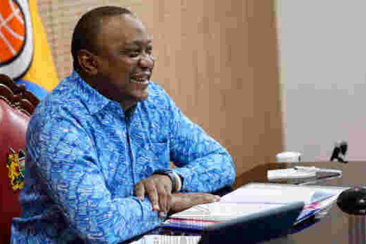 'Afadhali Nipige Story na Mama': Uhuru Sheds Light on Why He Deactivated His Twitter and Facebook Accounts