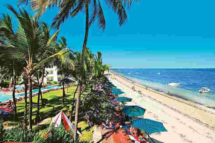 Boost for Kenya’s Tourism as Plane Carrying 189 Foreign Tourists Lands in Mombasa 