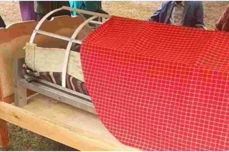 Elderly Kenyan Man Buried Without Coffin in Bizarre Funeral Ceremony