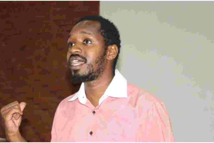 Police Officers Videotaped Assaulting Activist Boniface Mwangi
