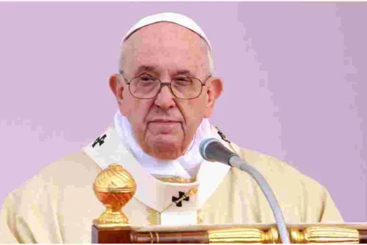 Pope Francis Says Sex Outside Marriage is Not the Most Serious Sin