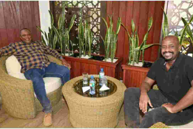 Museveni's Son Muhoozi Kainerugaba Showers President Kenyatta with Praise 