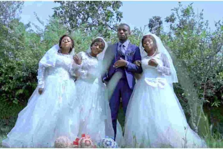Man Marries Triplets in a Colorful Ceremony After Unknowingly Dating All of Them 