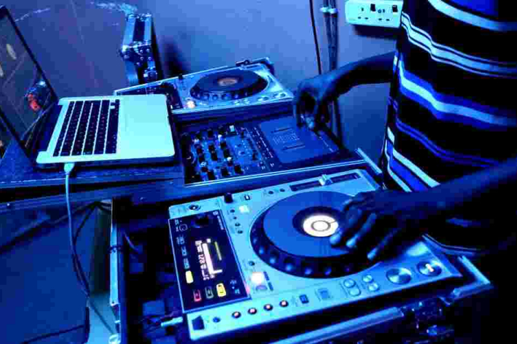 Seven Deejays Arrested for Playing Loud Music in Nairobi Nightclubs 