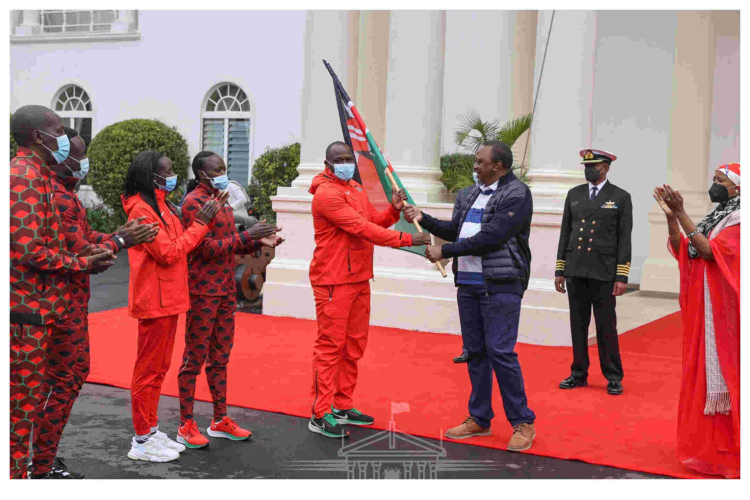 Uhuru Flags Off Kenyan Team to the World Athletics Championships in Oregon, USA 