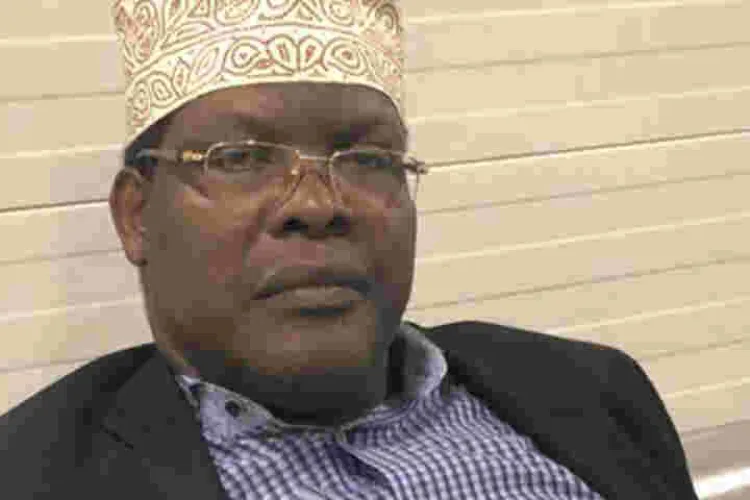 Miguna Still Waiting for President Ruto to Lift Red Alerts Hindering His Return to Kenya 