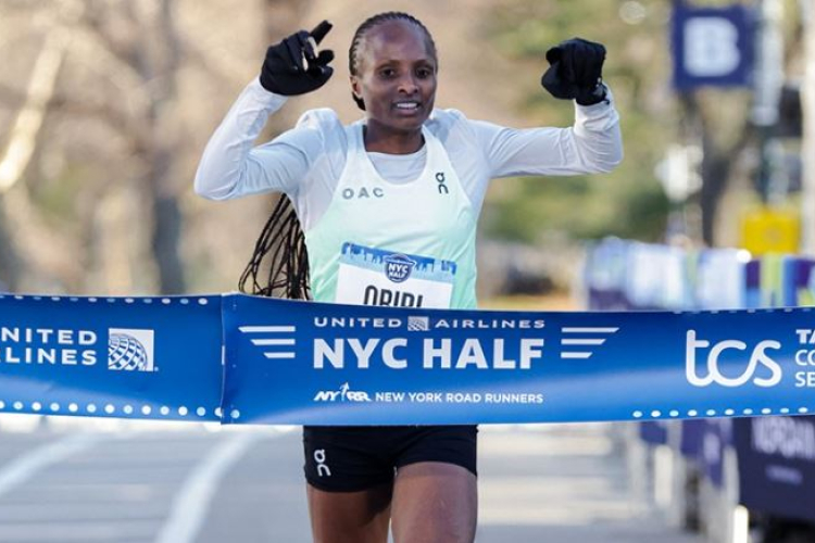 Kenya’s Hellen Obiri Smashes New York City Half Marathon Record 
