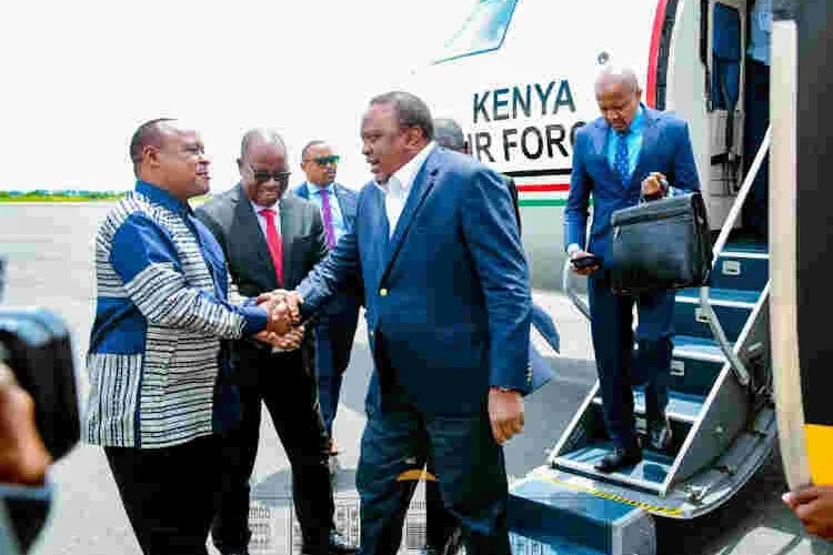 Uhuru Kenyatta Lands in Bujumbura for DRC Peace Talks