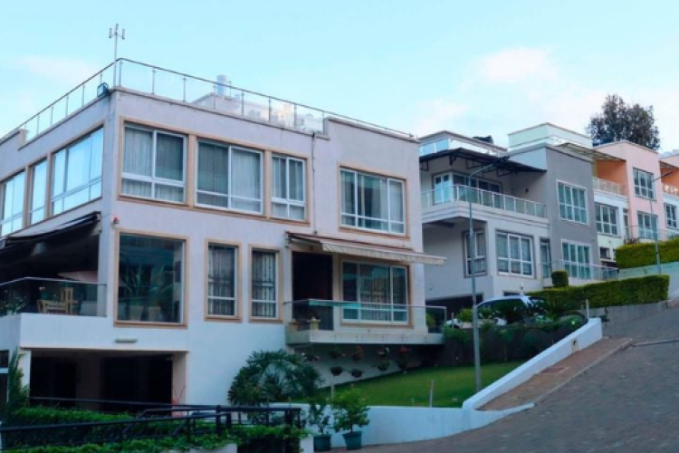 Tenants Evacuated as Peponi Apartments Teeter on the Brink of Collapse