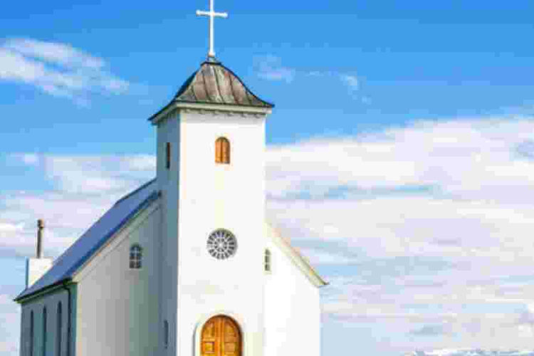 Most Kenyans Prefer Meeting Partners in Church - Poll