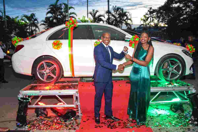 Username Investments Rewards Top Performer with a Dream Car during the 5th Annual Thimini Awards