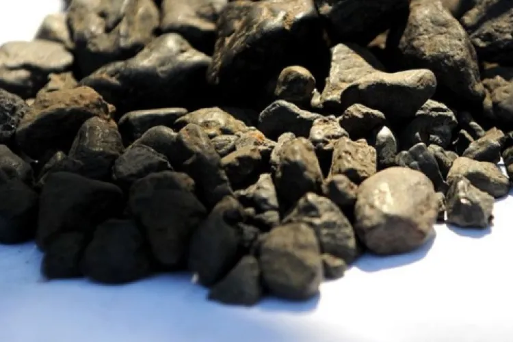  Kenya Discovers Rich Coltan Deposits Used to Make Phones