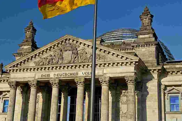 Germany Simplifies Citizenship for Immigrants - With 5 Major Reforms 
