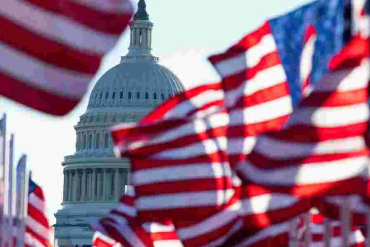 Green Card Lottery Alert: USCIS Cautions Against Fraudulent Schemes