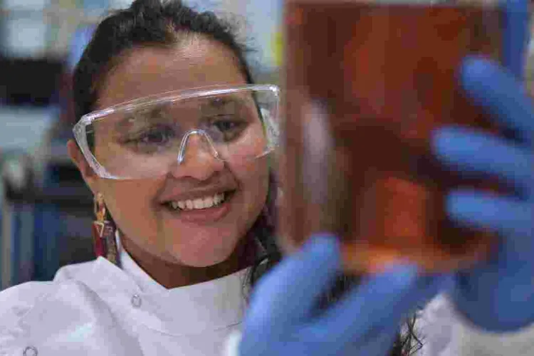 Kenyan Woman Leads Cutting-Edge Research in Queensland, Australia 