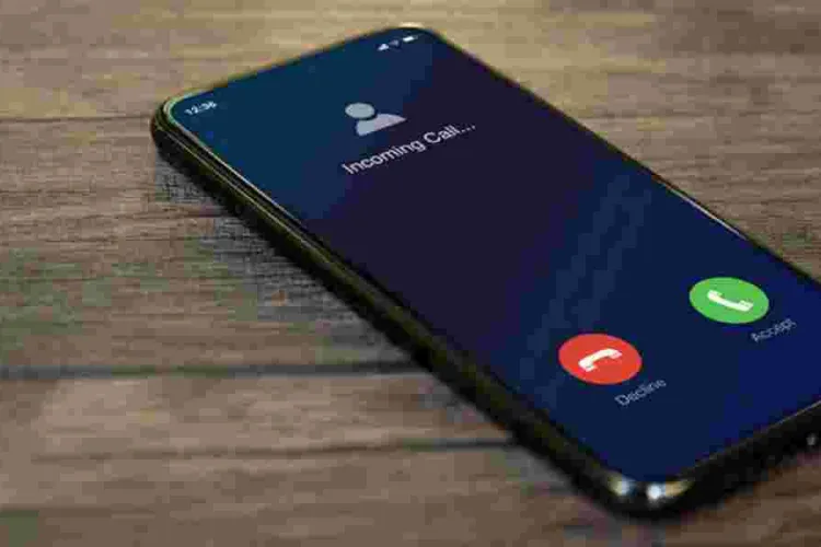 EAC's New Plan Could Slash Costs for Calling Home While Abroad
