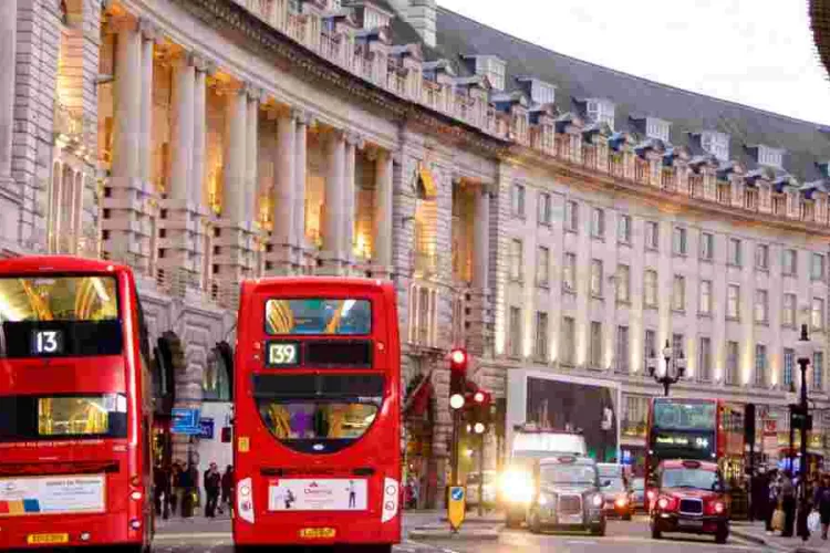 Renewing Your UK Skilled Worker Visa in 2024: What You Need to Know