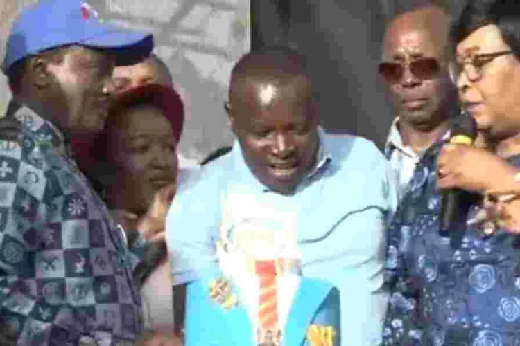 Kalonzo Musyoka Joins Kiambu Residents in Celebrating Uhuru Kenyatta's 63rd Birthday