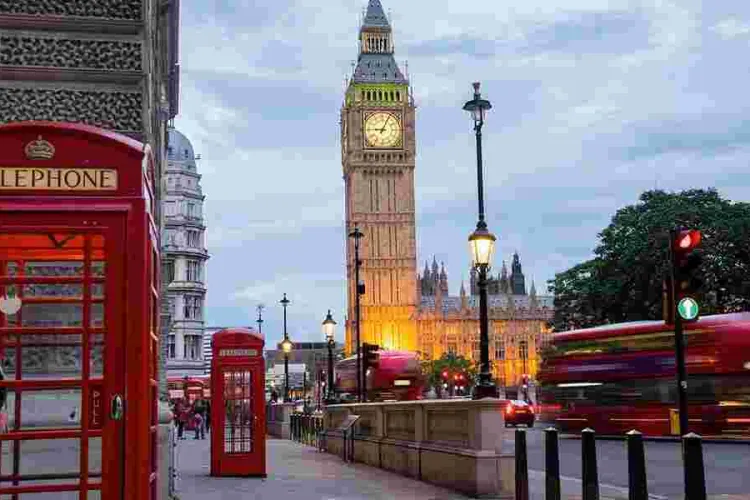 UK Introduces Digital eVisa System: Grace Period Extended to March 2025