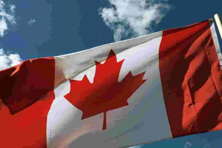37,000 Caregivers Left in Limbo as Canada Delays Immigration Program Launch