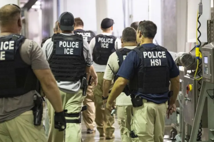 Schools in the US Plan Defenses Against Potential Immigration Raids 