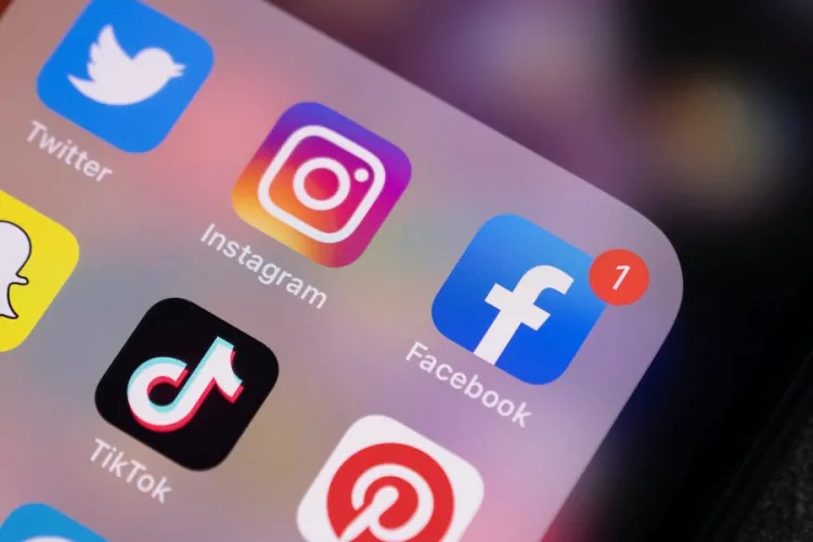 Why Your Social Media Posts Matter in the US Visa, Green Card Applications