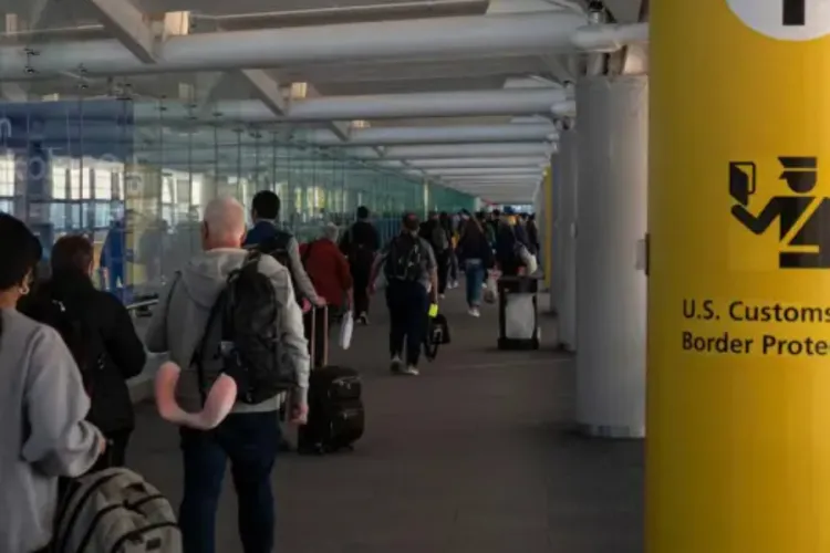 Foreign Governments Warn Citizens About Unpredictable US Entry Procedures