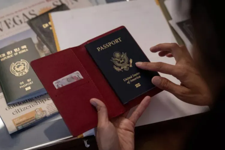 US International Adoptees Face Deportation Risk Due to Citizenship Gaps