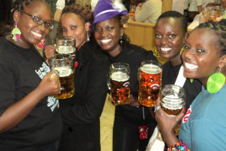 Why Drinking Beer Makes You More Attractive to Mosquitoes