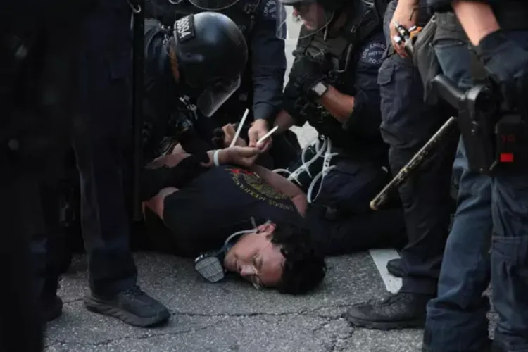 ICE Detains Record 59,000 Immigrants, Nearly Half Without Criminal Record