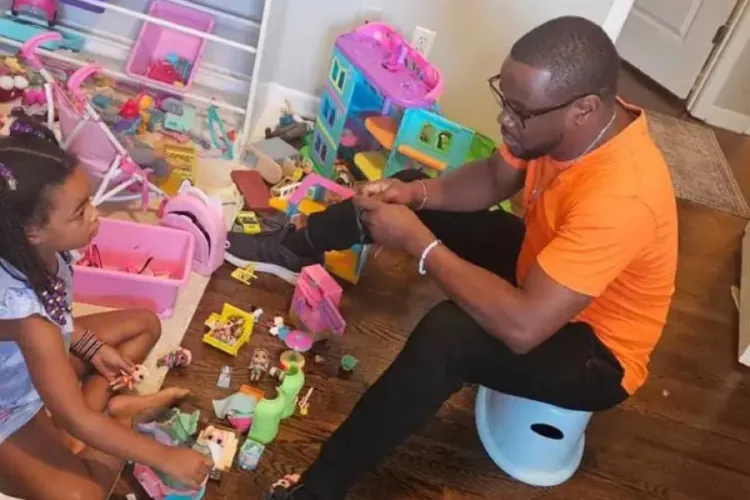 Kenyan Man Chooses Self-Deportation, Leaving Wife and Children in Michigan