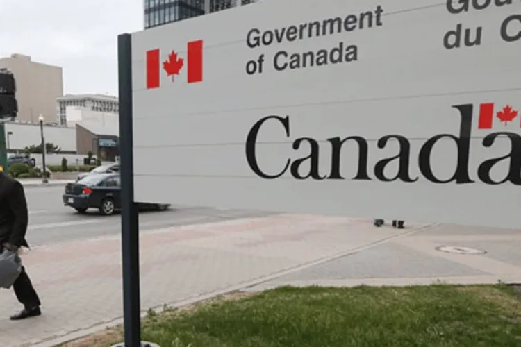 Canada Issues 3,500 Invitations to Healthcare and Social Services Workers