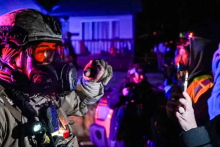 Trump Threatens to Invoke Insurrection Act to Deploy Troops to Minnesota After ICE Protests