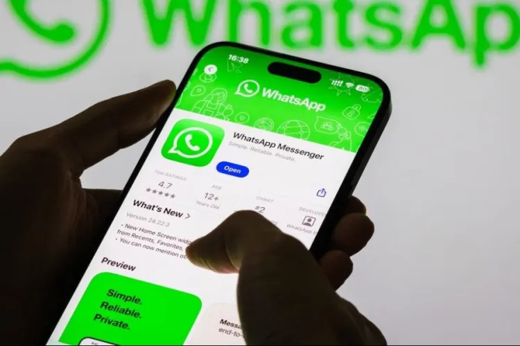 WhatsApp Group Admins Taken to Court Over Member Removal