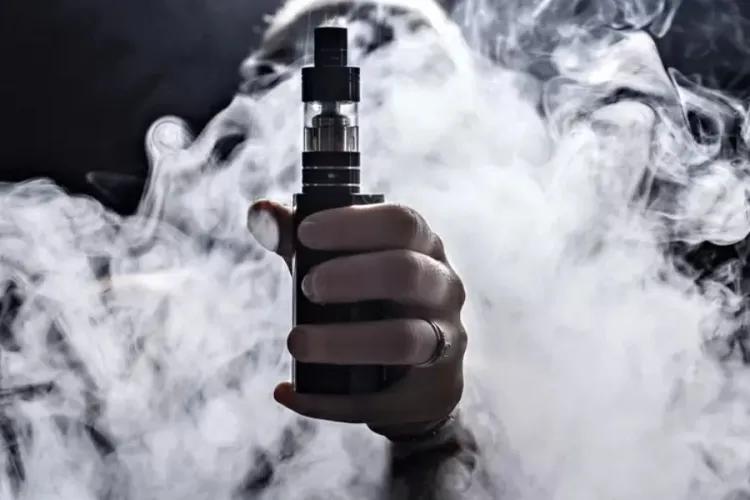 Vaping Linked to Mouth and Lung Cancer, Study Finds