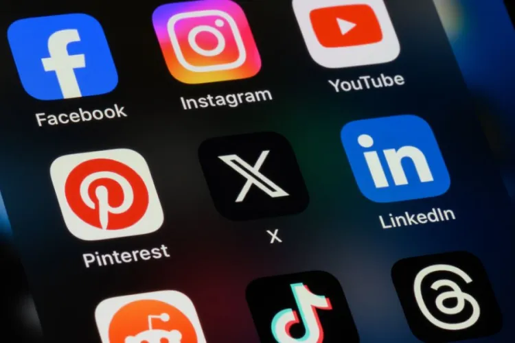 Social Media Overtakes Traditional Media as Kenya’s Leading News Source