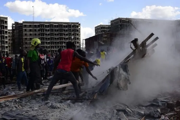 Building Collapse in Kibera Leaves Several Trapped and Injured