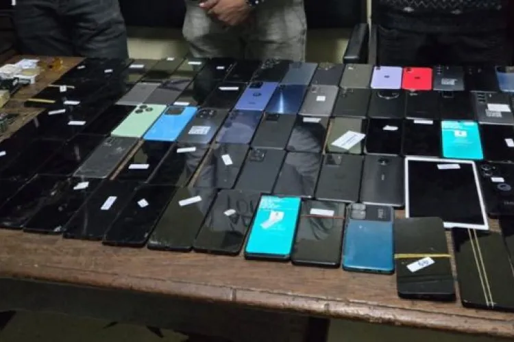 How Phone Theft Rings Use Repair Shops to Clean and Resell Stolen Devices