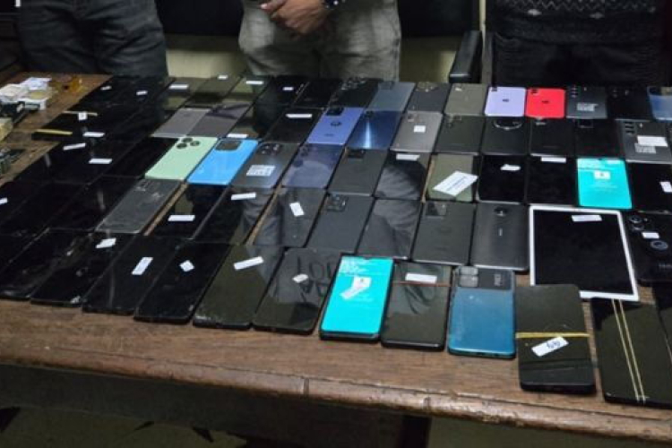 How Phone Theft Rings Use Repair Shops to Clean and Resell Stolen Devices