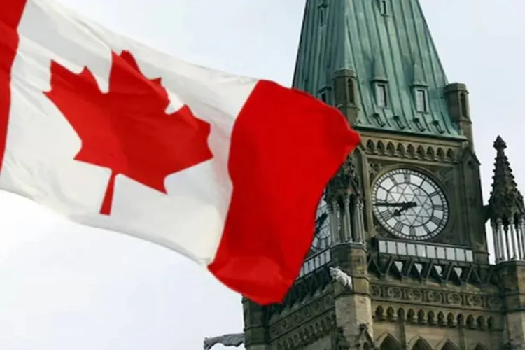 Canada Issues 380 Permanent Residence Invitations in Latest Express Entry Draw